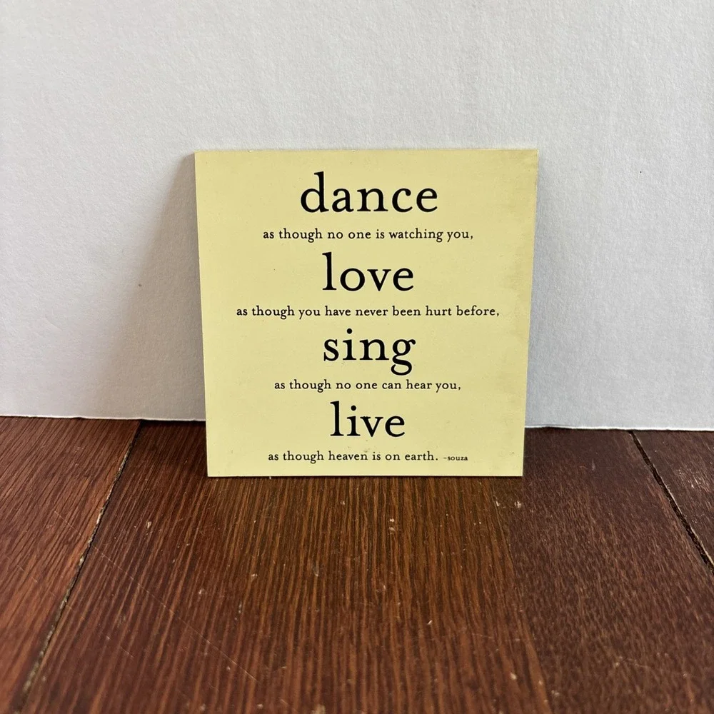 DANCE LOVE SING‎ LIVE Quotable Magnet Light Yellow